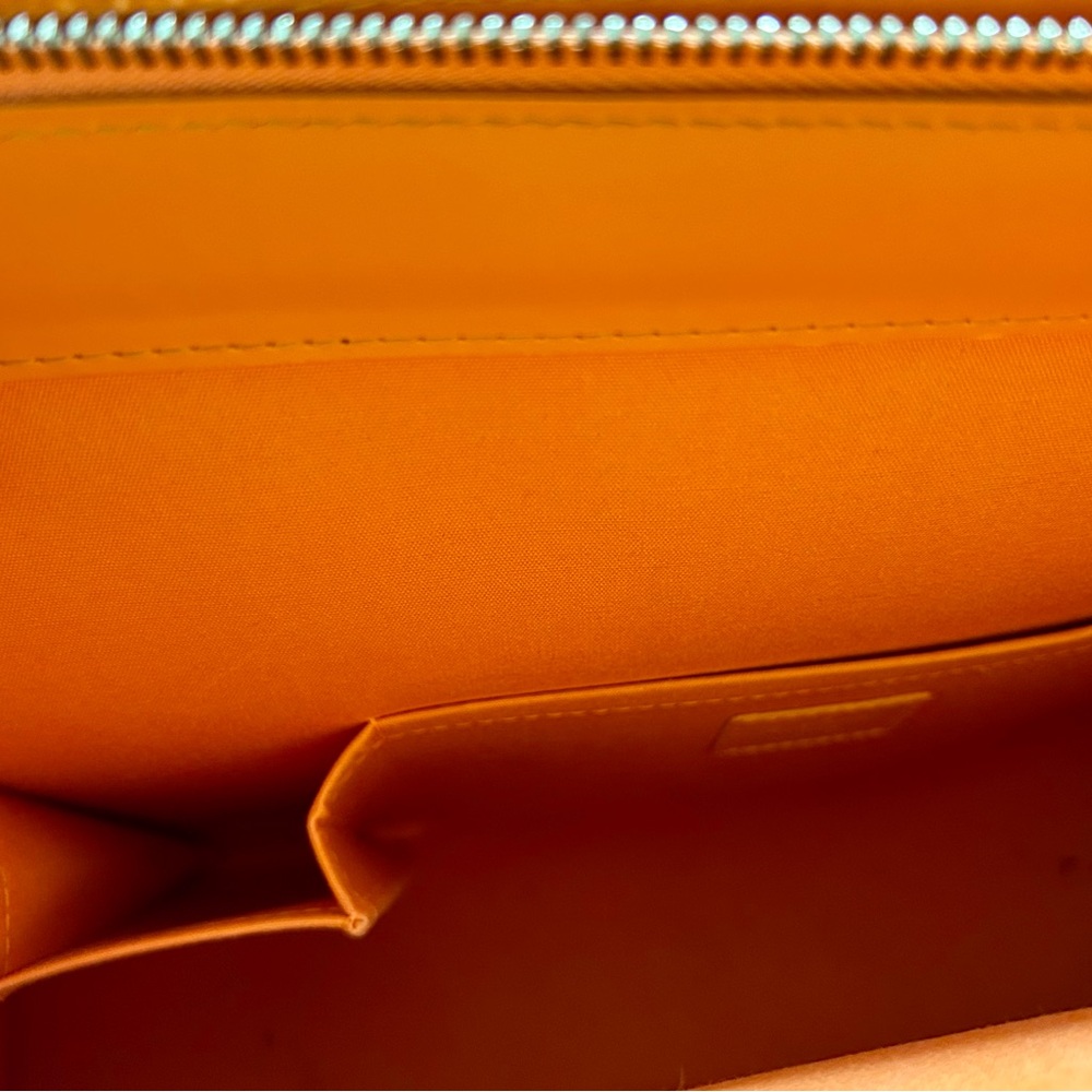 Authentic Vintage Louis Vuitton Epi Mandarin Orange Croisette PM Tote Bag - Picture 7 of 13